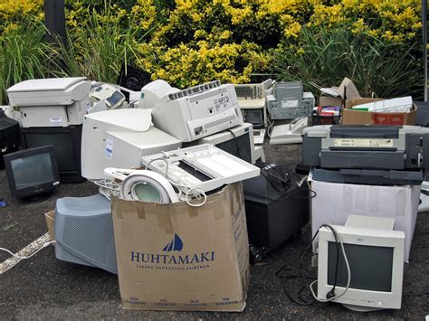 Malaysia has already sent five containers of contaminated plastic waste back to spain. New York Ban on eWaste to soon Take Effect - In Compliance ...