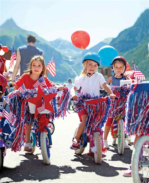 Find out how to personalize your bicycles with the following decorations, instructions, patterns, and activities for children and. Fourth of July Bike Parade | Martha Stewart