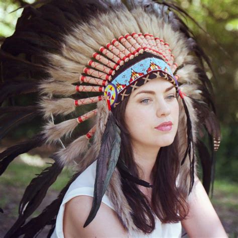 Beautiful Indian Woman Headdress See More Ideas About Indian