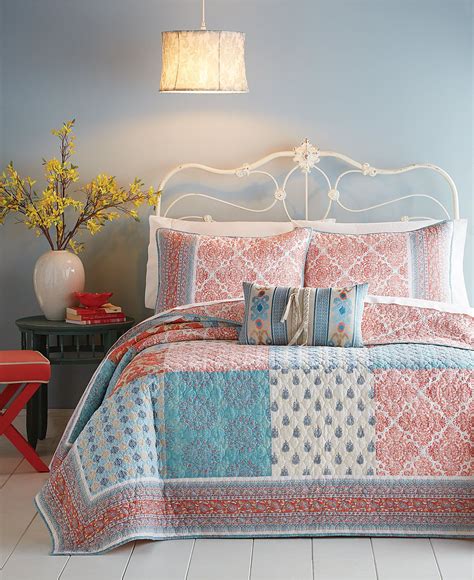 The jessicasimpson community on reddit. Jessica Simpson Indian Sunrise Quilt - Quilts & Bedspreads ...