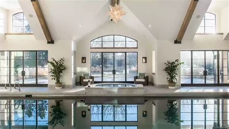 Inside Nfl Star Russell Wilsons 25 Million Colorado Mansion