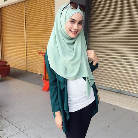 Yuna Zainal Beautiful Hijaber Sweety Malaysian Hijabi In 2021
