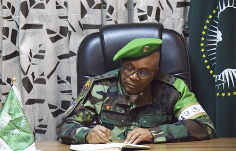Angolano é Nomeado Para O Cargo De Chefe Do Estado Maior Da Força Africana Em Estado De Alerta