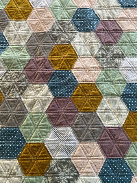 Complete Guide To A Half Hexagon Baby Quilt — Hoffmama Company Quilts