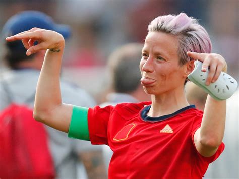 Megan rapinoe is an american professional football player who plays as a winger. Megan Rapinoe is back with the USWNT after a 9-month ...