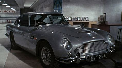 Aston Martin Db5 James Bond Gadgets
