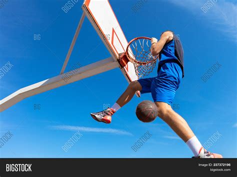 Check spelling or type a new query. Slam Dunk. Side View Image & Photo (Free Trial) | Bigstock