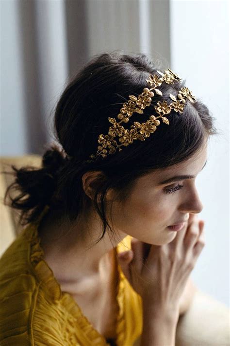 Pretty Bridal Hair Accessories To Next Level Your Wedding