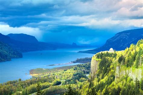 Columbia River Gorge National Scenic Area Travel Guidebook Must Visit