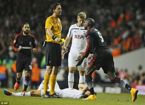 Manuel gräfe (born 21 september 1973) is a german football referee who is based in berlin.1 he referees for hertha 03 zehlendorf of the berlin football. White Hart Lane Match Zone: Demba Ba bags fifth goal in ...