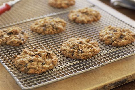 Grandmas Old Fashioned Oatmeal Raisin Cookies Recipe