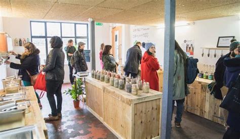 Free samples at checkout & free delivery when you shop our range of sustainable plastic free beauty essentials. Best plastic free shops in London | Culture Whisper