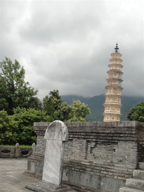 pakdoktergolfblog-day-9-the-three-pagoda-temple