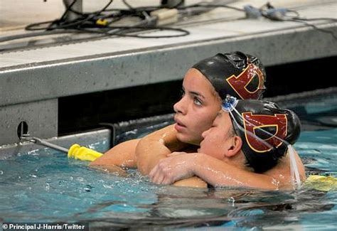 Decision To Disqualify Teen Swimmer Over Swimsuit Is Overturned Daily Mail Online
