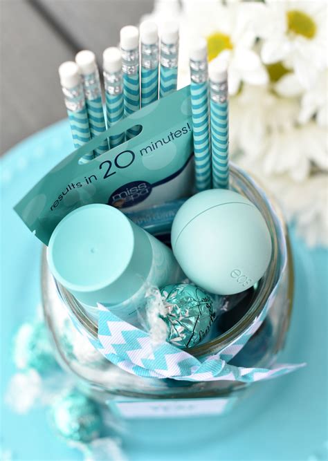 As birthday comes once in an year, a birthday gift has to be as auspicious as it! Teal Birthday Gift Idea for Friends - Fun-Squared
