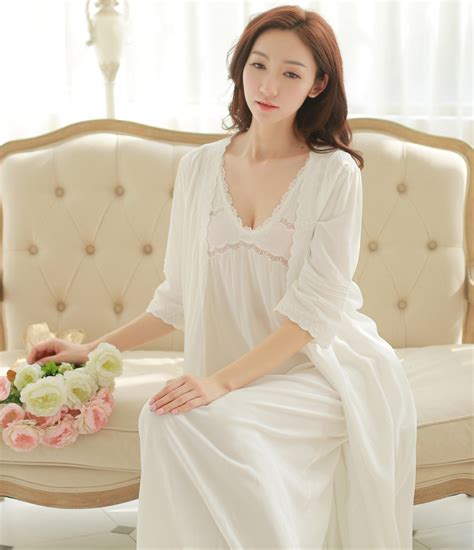 2015 Spring And Summer Women Vintage Embroidery Soft And Comfortable