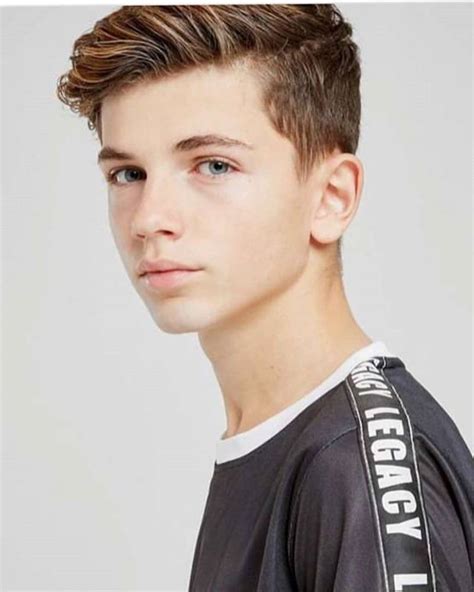 Pin By Mariona Pons On Neusss Teenage Boy Fashion Short Hair For