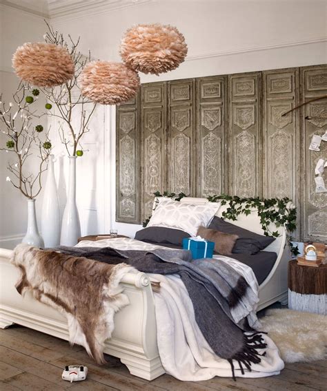 Creative ideas to decorate a modern asian bedroom, the soft asian fabrics and tranquil atmosphere are perfect for bedrooms as they will create a relaxing and comfortable space. Christmas bedroom decorating ideas that will make your ...
