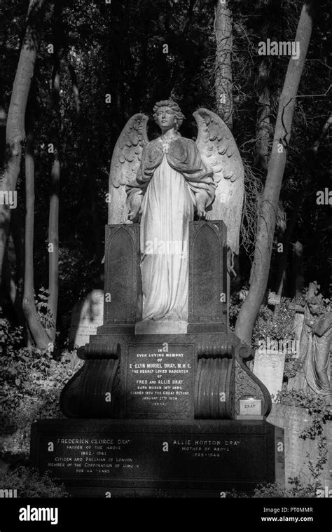 Angel Statue In Highgate Cemetery Hi Res Stock Photography And Images
