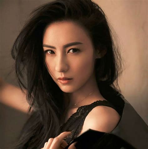 Hong Kong Celebrity Cecilia Cheung Shutters Business At Central Hong Kong Fearing Demonstrators