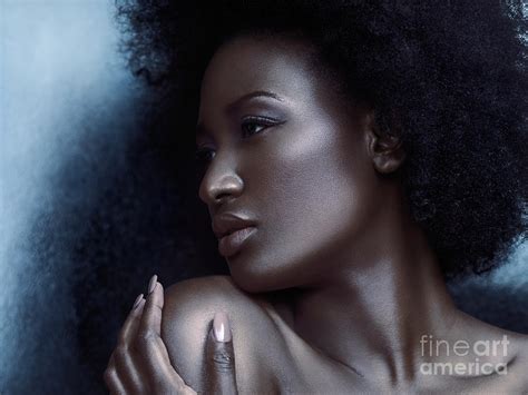 Beauty portrait of beautiful black woman face with silvery skin ...