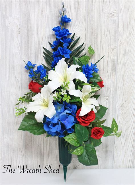 How do you make an artificial flower in a vase? Memorial Day cemetery flowers | Memorial flowers, Memorial ...