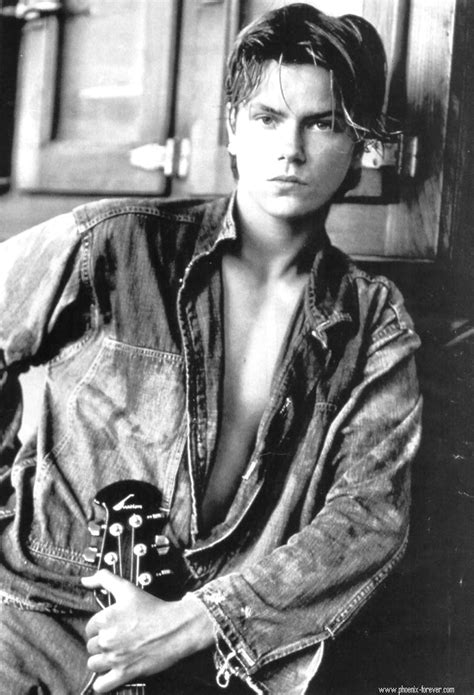 16 minutes from charles river. Ривер Феникс (River Phoenix) 48 фото | ThePlace ...