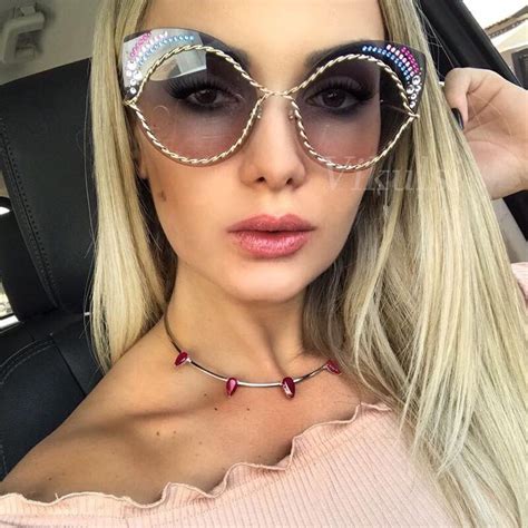 2017 Cat Eye Luxury Women Sunglasses Vintage Diamond Brand Designer