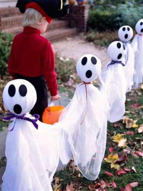 Outdoor Ghost Halloween Decor Ideas Homemydesign