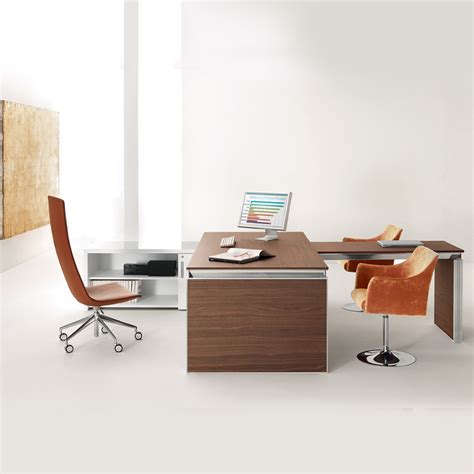 Creating your own modern custom desk is easy with room & board?s custom desks by the inch program. Custom Made Desks | Bespoke Office Desks | Après Furniture