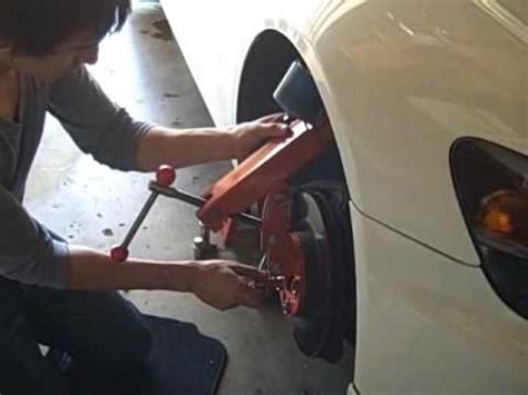 The more perpendicular the roller to the fender lip, the more aggressive the lip will be rolled. Fender Rolled Perfectly! by: Isaac a.k.a - YouTube