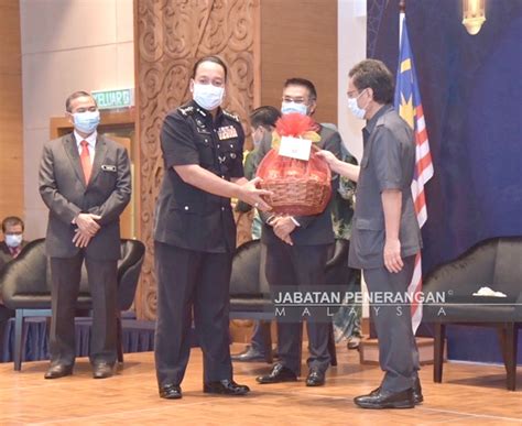 Pbt juga boleh menyumbang kepada pengurangan kematian yang disebabkan oleh pencemaran air dan tanah melalui sumber semula jadi yang berkesan pengurusan dan. Cari kaedah komprehensif bantu pengusaha pengangkutan awam ...