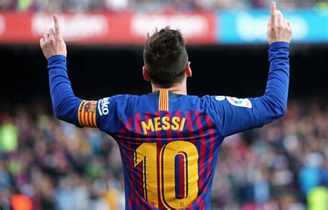 Leo always makes you change your formation. Pin on wallpapers