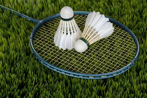A point is scored on every serve and awarded to whichever side wins the rally. Let Us Help You Choose The Right Badminton Racket For You ...