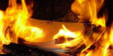 Si Vous Deviez Brûler Trois Livres Lesquels Seraient Ils Liste