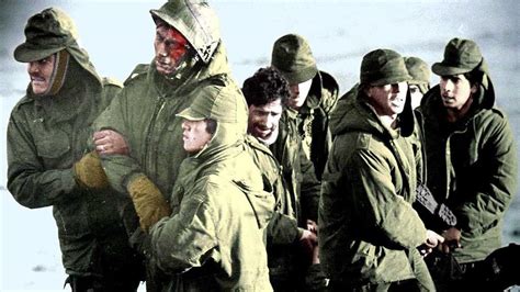 14 de junio de 1982 las 31 fotos históricas de la dramática rendición en malvinas infobae