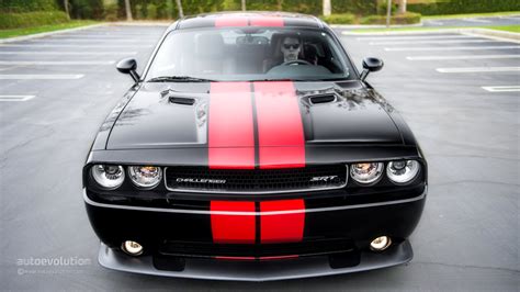 2014 Dodge Challenger Srt8 392 Hemi Coupe Cars Wallpapers Hd Desktop And Mobile Backgrounds