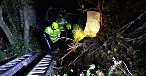Driver Makes A Miracle Escape After Car Takes A 30ft Plunge Into Ditch Devon Live