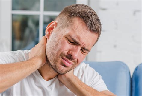 Ear Neck Head Pain That Your Doctor Cant Figure Out Scary Symptoms