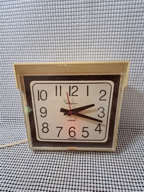 TOASTMASTER INGRAHAM WALL Clock Model 30 483 Vintage Retro Electric