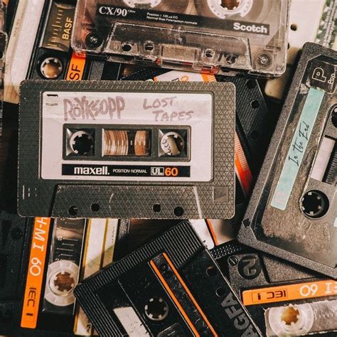 Download this free vector about retro cassette wallpaper, and discover more than 11 million professional graphic resources on freepik. Pin by Anna Gosenheimer on Spotify covers in 2020 | Retro ...