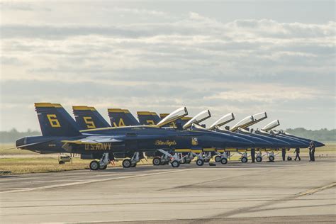Blue Angels Usn Flight Demonstration Squadron Nas Pensaco Flickr