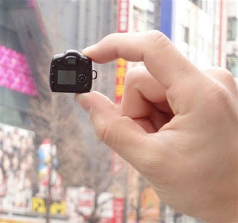 Worlds Smallest Affordable Digital Camera Picstop