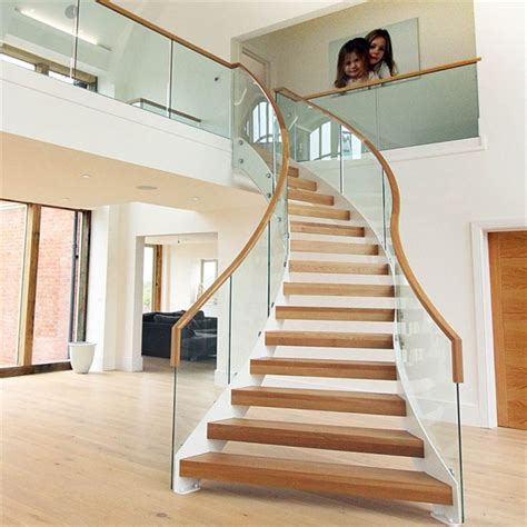 Modern Wooden Tread Glass Railing Curved Staircase China Curved