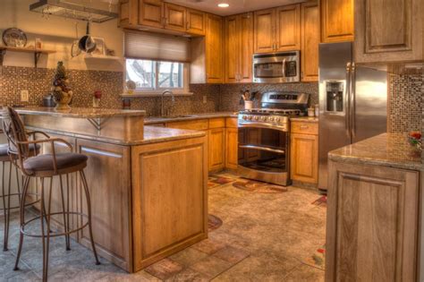 Cabinet refacing, sometimes called cabinet resurfacing, is a straightforward process. Kitchen Cabinet Refacing Ideas | Humarthome ~ The Best ...