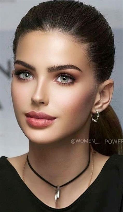 pin by carlos marsillo on bellesa in 2021 beautiful girl face brunette beauty beautiful