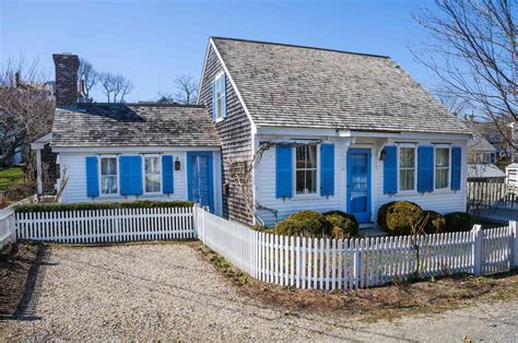 What Is Cape Cod Architecture