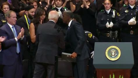 Obama Receives A Standing Ovation After Speech In Dallas Dallas Police Choir Has Begun Playing