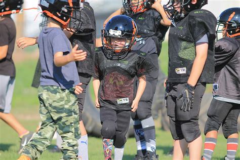 Williams Bengals And Tigers Youth Football Teams Take The Field