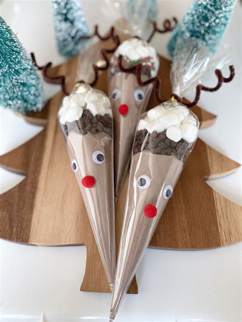 Pack Of 50 Cute Reindeer Hot Chocolate Cocoa Cone Stocking Stuffer